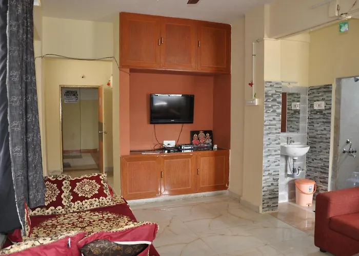 Nayath Serviced Apartments, Homely Stay For Families Since 2011, Secure & Centrally Located, Homely,Simple & Cosy