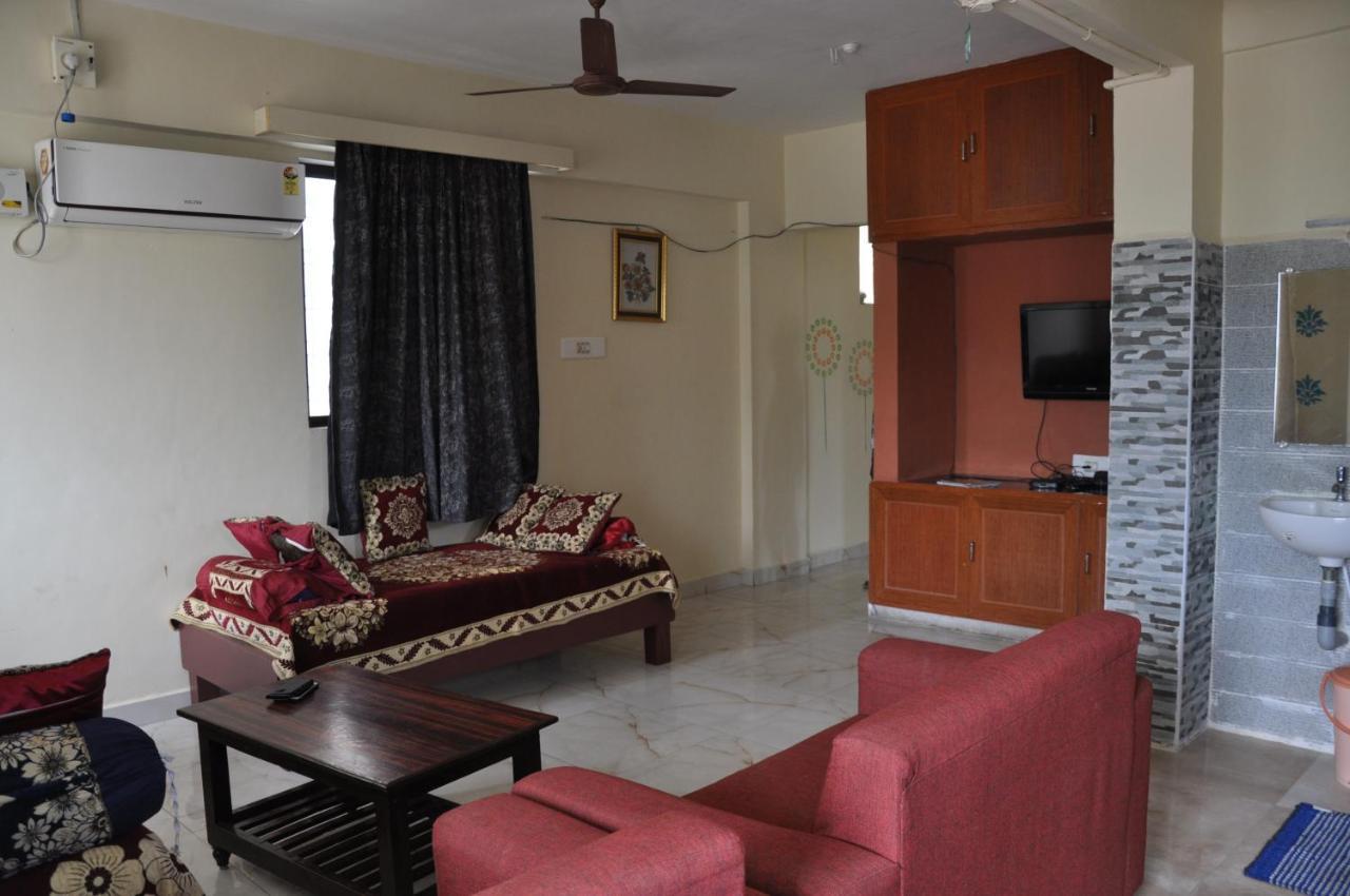 Nayath Serviced * Tirupati